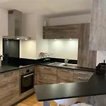 Cocooning Avec Balcon Et Garage à Châtel, Pour 4 Personnes - Fr-1-198-211 Apartamento